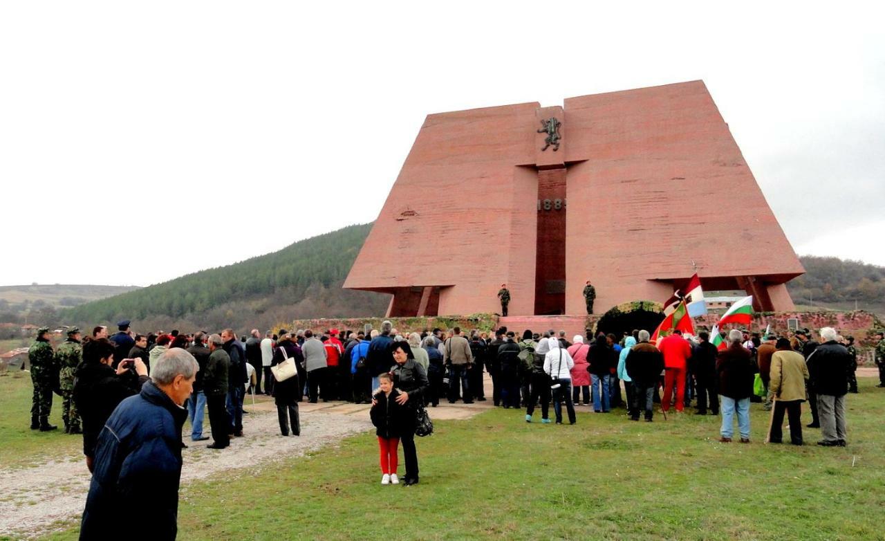 Hotel Aleksievata Kashta Gurgulyat Bagian luar foto
