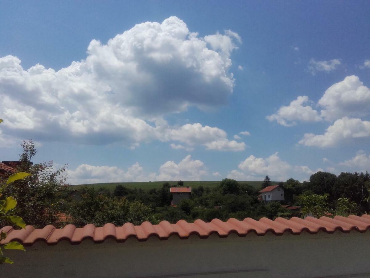 Hotel Aleksievata Kashta Gurgulyat Bagian luar foto