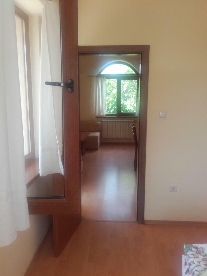 Hotel Aleksievata Kashta Gurgulyat Bagian luar foto