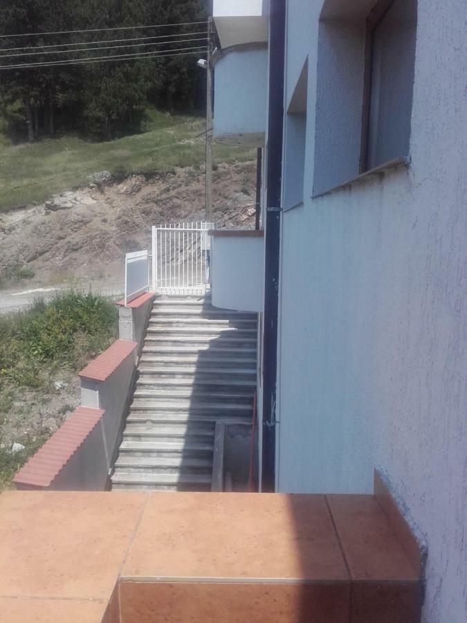 Hotel Aleksievata Kashta Gurgulyat Bagian luar foto