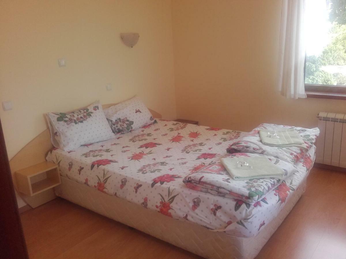 Hotel Aleksievata Kashta Gurgulyat Bagian luar foto